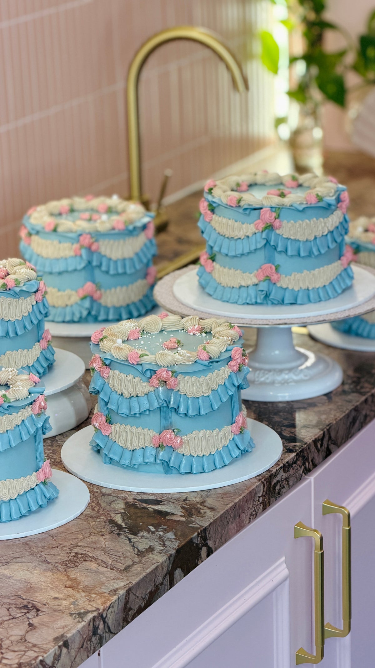 Vintage Ruffle Celebration Cake