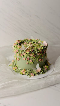 Enchanted Garden Butterfly Cake thumb 2