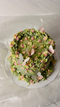 Enchanted Garden Butterfly Cake thumb 3