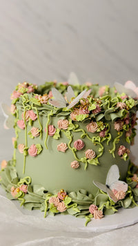 Enchanted Garden Butterfly Cake thumb 4