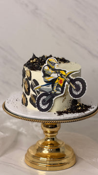 Dirt Bike Cake thumb 1
