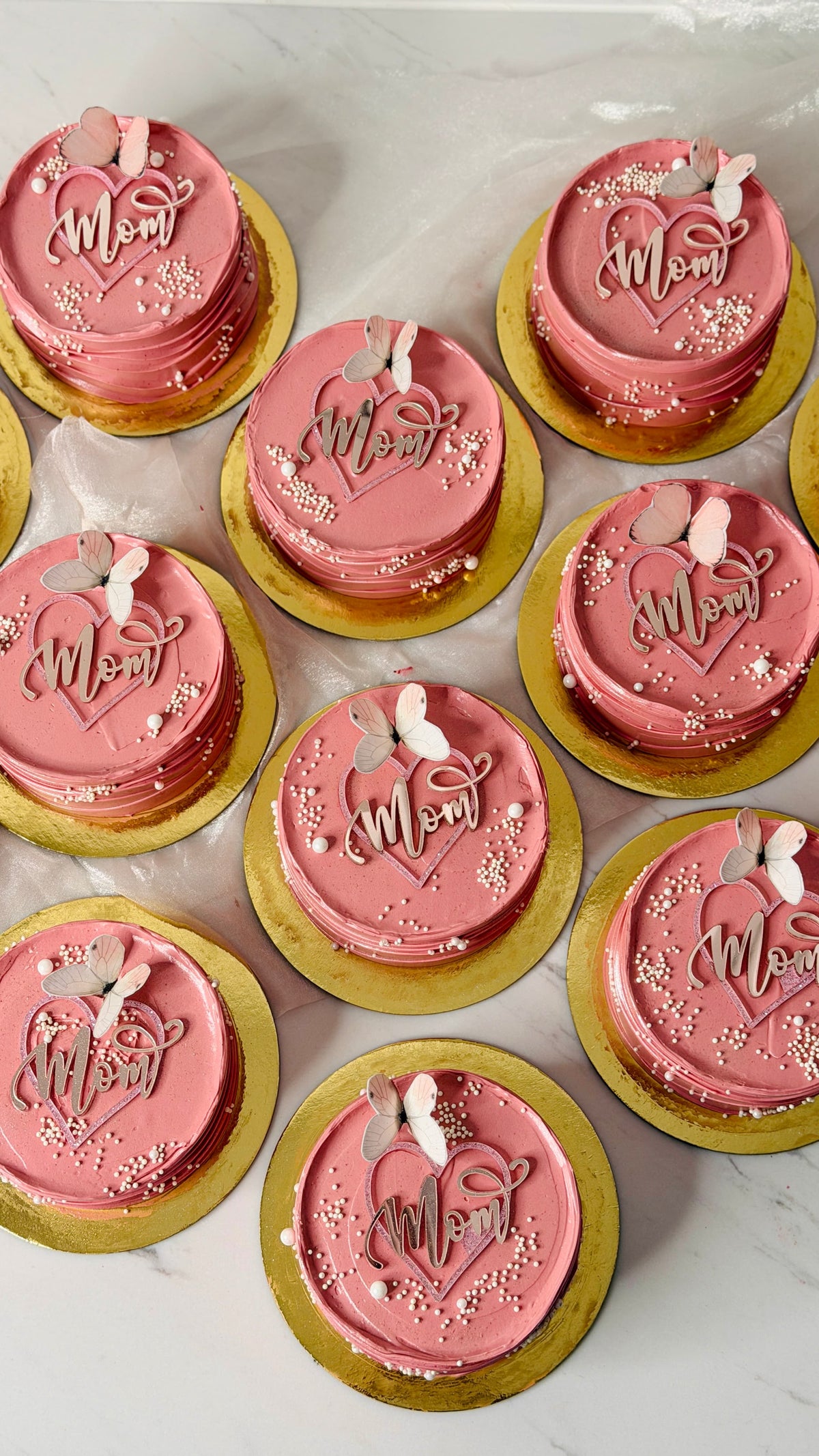 Mother's Day Wavy Cakes