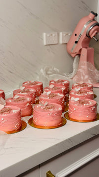 Mother's Day Wavy Cakes thumb 4