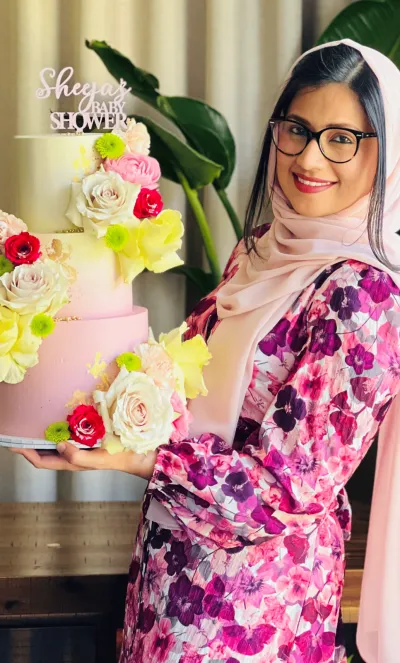 CCT Sydney baker preparing custom cakes