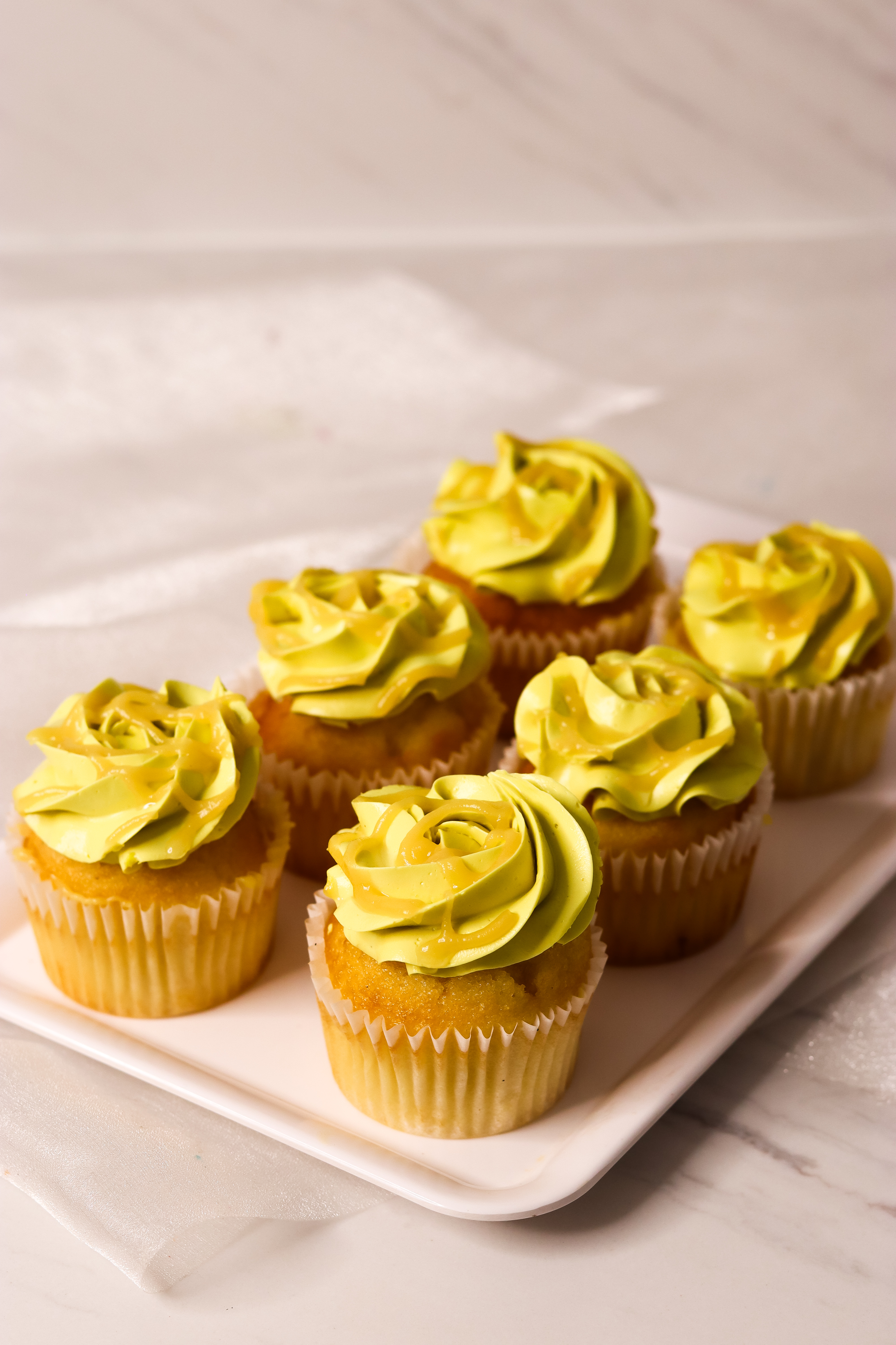 Lemon Curd Cupcakes
